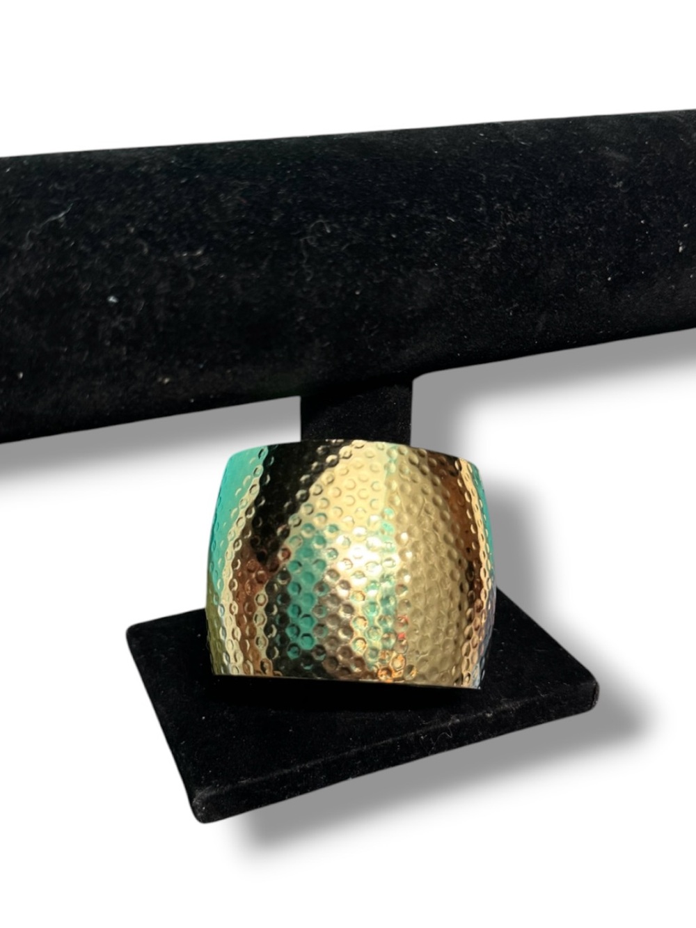 Banana Republic Gold Tone Hammered Wide Cuff Bracelet Statement Small Fit